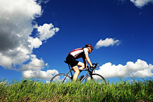 cyclist-1537843__340